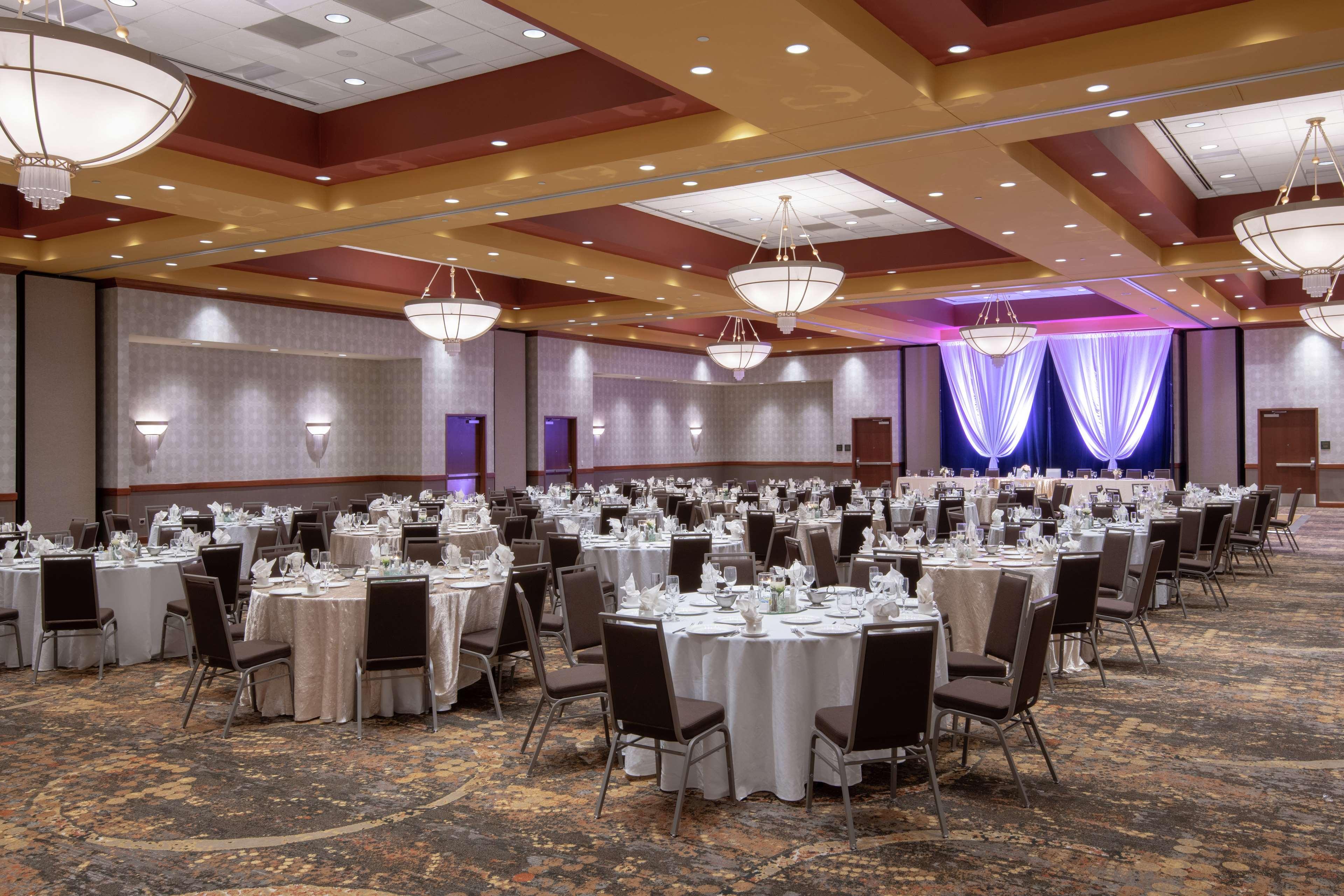 Embassy Suites Northwest Arkansas - Hotel, Spa & Convention Center Rogers Exterior photo