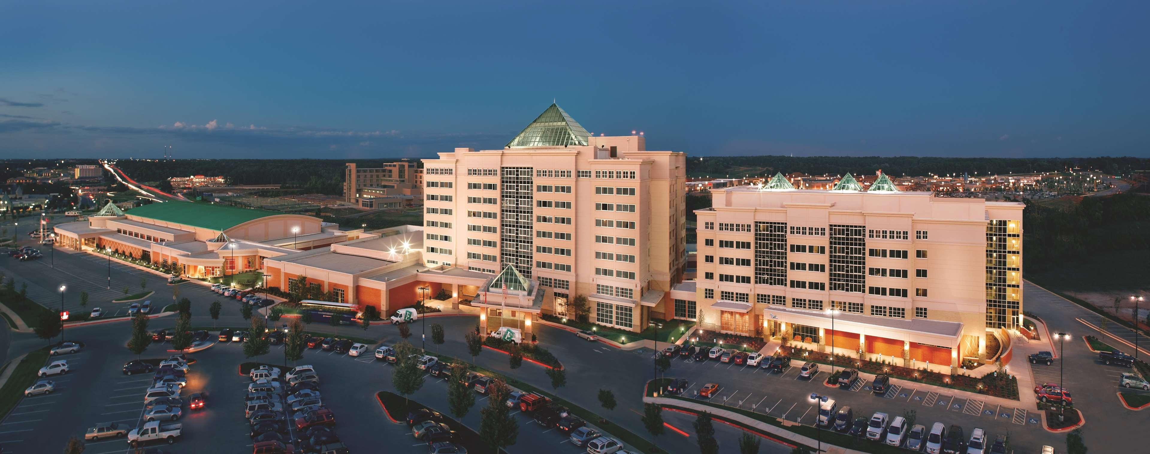 Embassy Suites Northwest Arkansas - Hotel, Spa & Convention Center Rogers Exterior photo