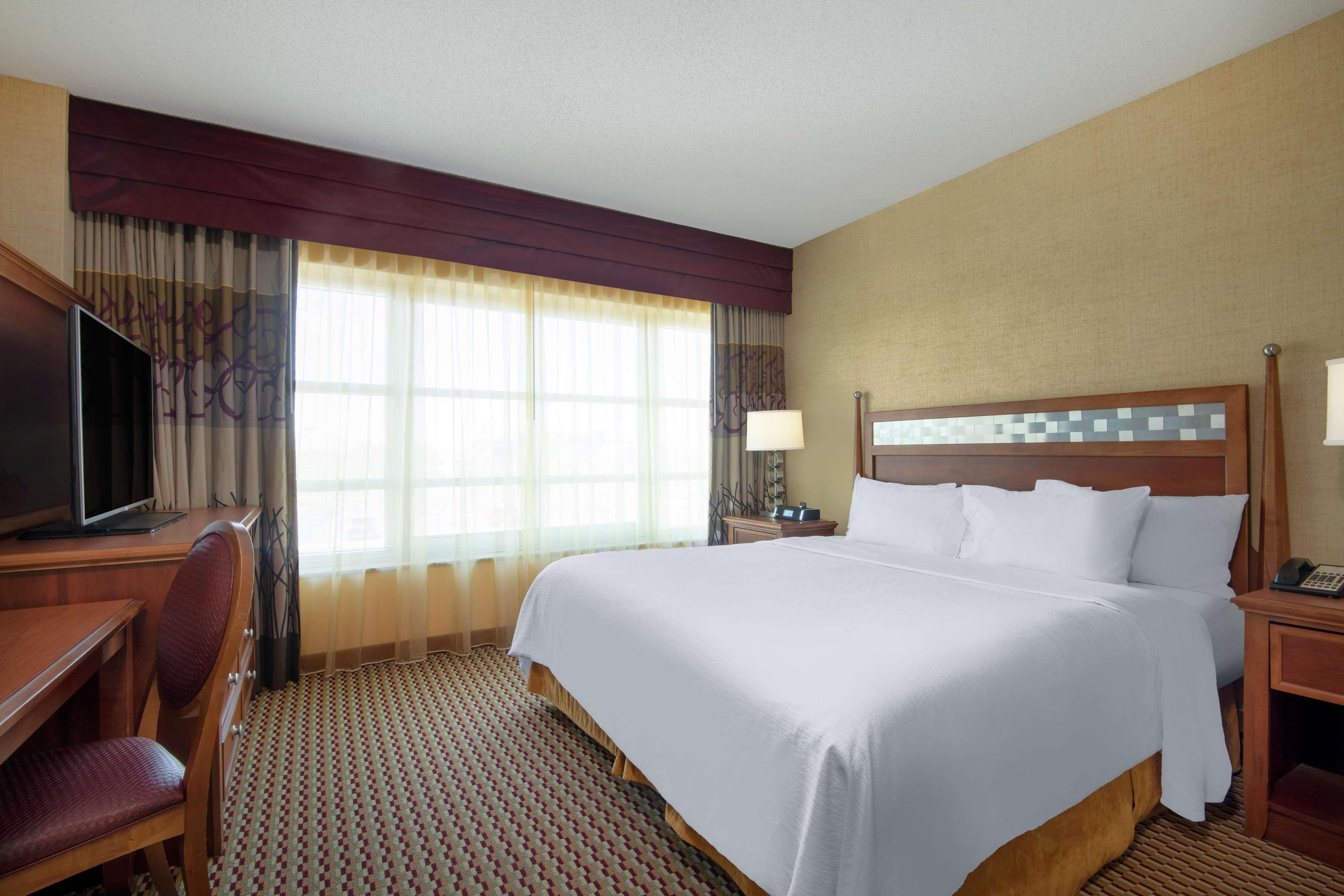 Embassy Suites Northwest Arkansas - Hotel, Spa & Convention Center Rogers Exterior photo