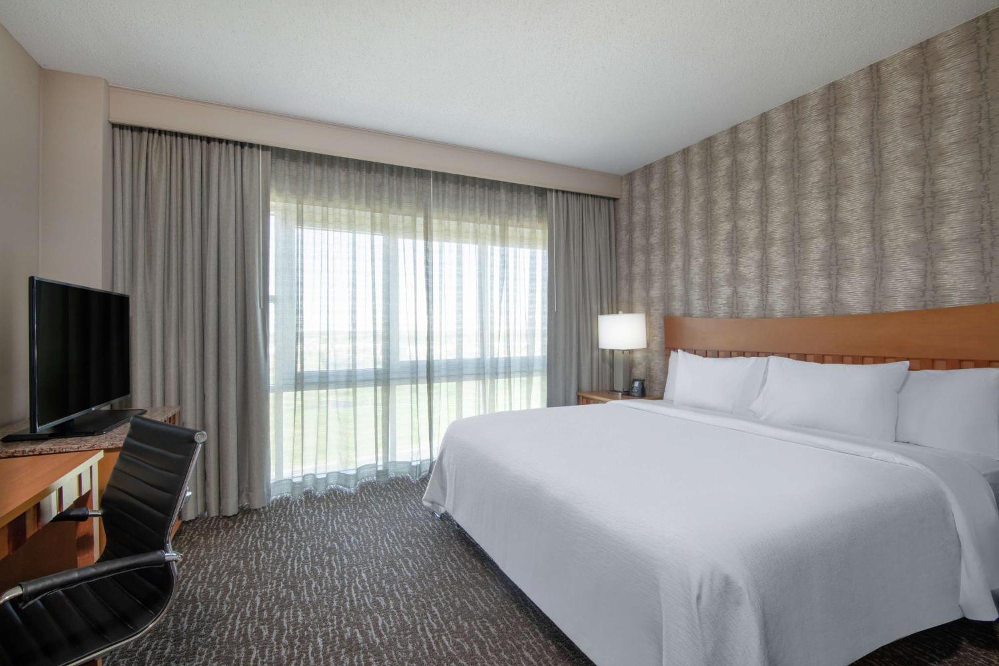 Embassy Suites Northwest Arkansas - Hotel, Spa & Convention Center Rogers Exterior photo