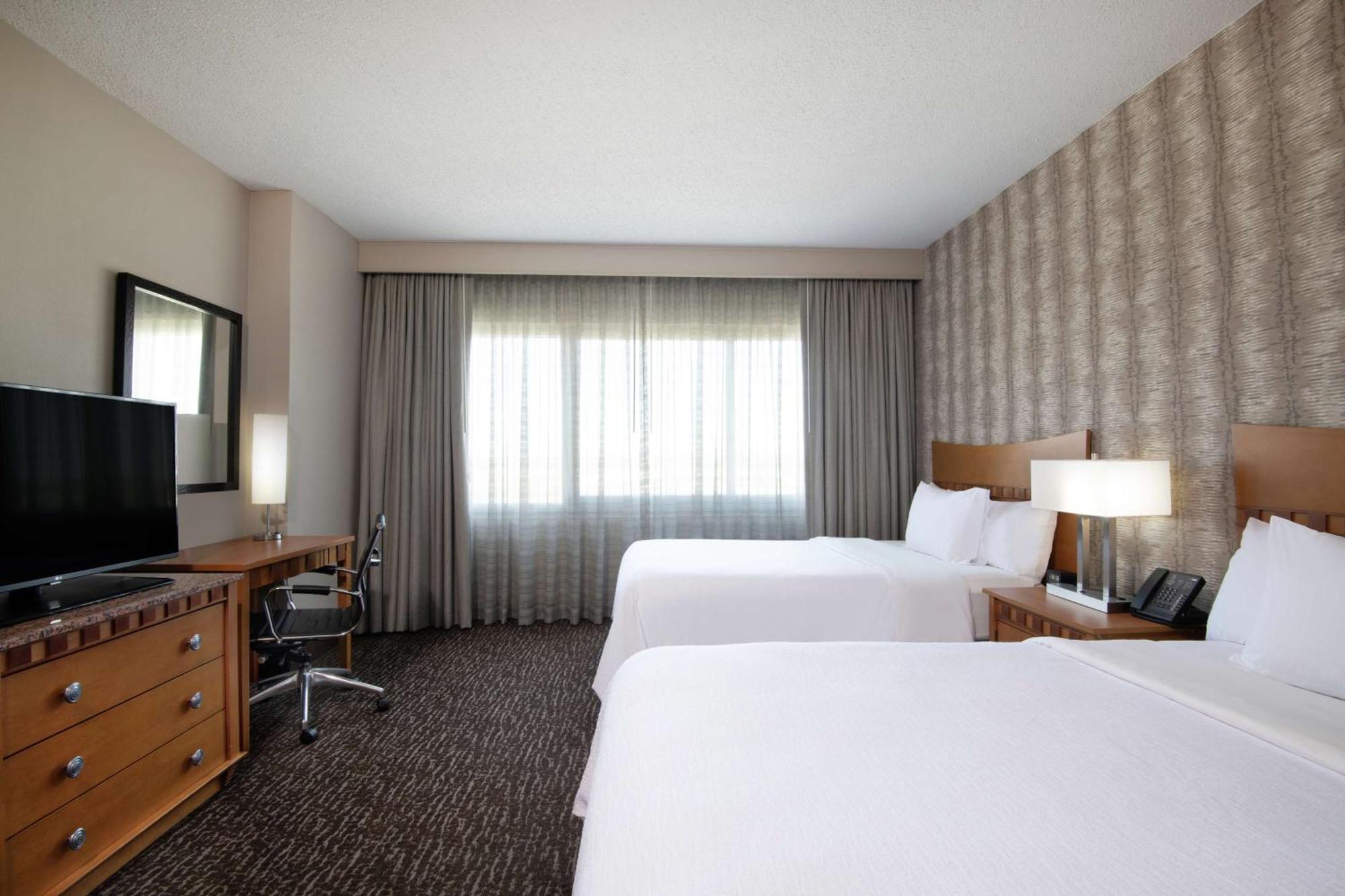 Embassy Suites Northwest Arkansas - Hotel, Spa & Convention Center Rogers Exterior photo